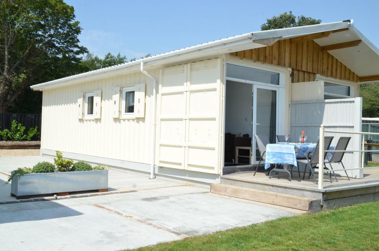 Lake Lodges Chichester Exterior photo